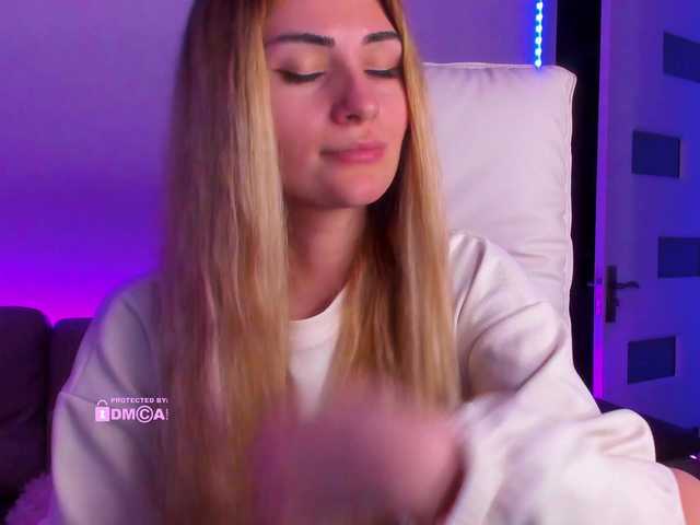 meow's BongaCams show and profile