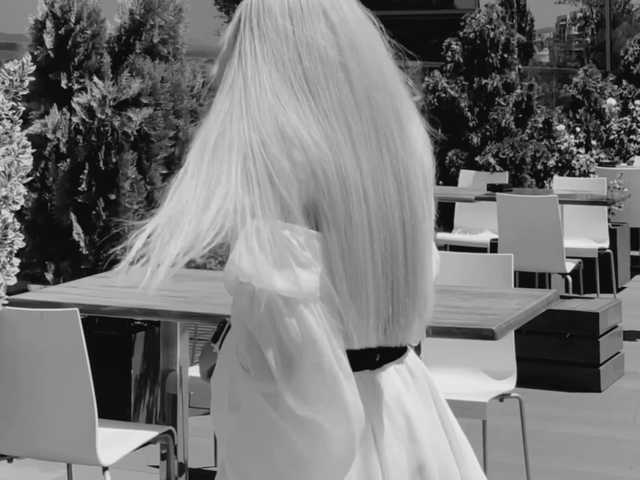 meow's BongaCams show and profile