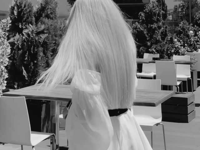 meow's BongaCams show and profile