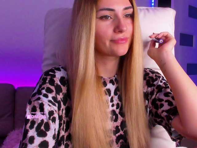 meow's BongaCams show and profile