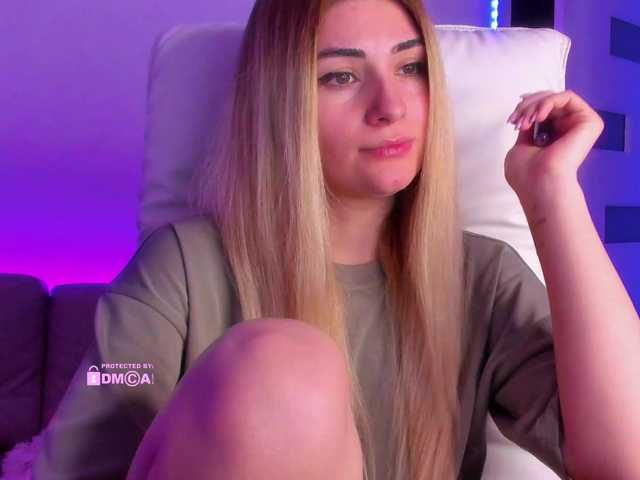 meow's BongaCams show and profile