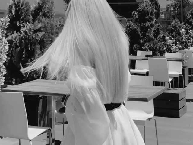 meow's BongaCams show and profile