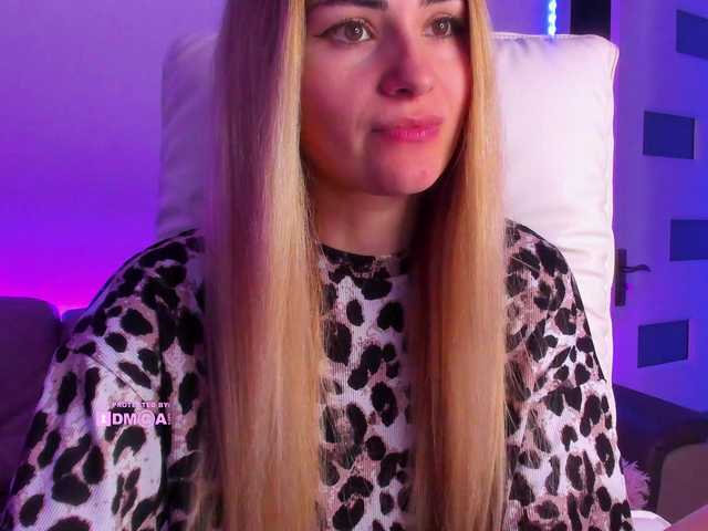 meow's BongaCams show and profile