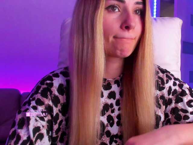 meow's BongaCams show and profile