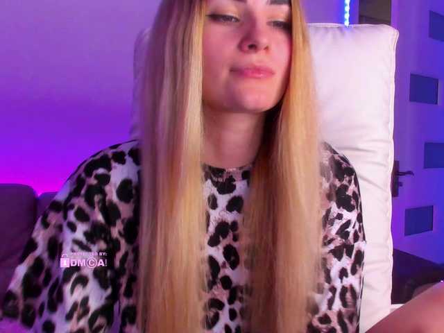 meow's BongaCams show and profile