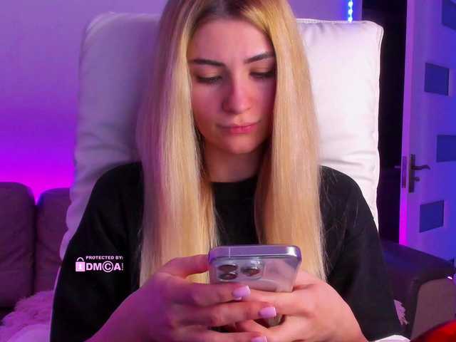 meow's BongaCams show and profile