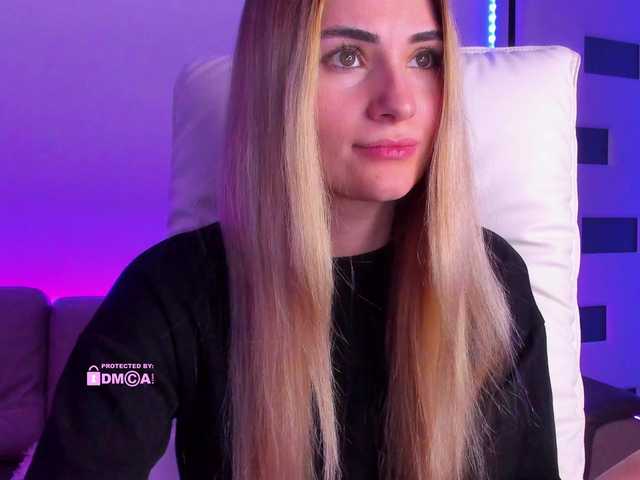 meow's BongaCams show and profile