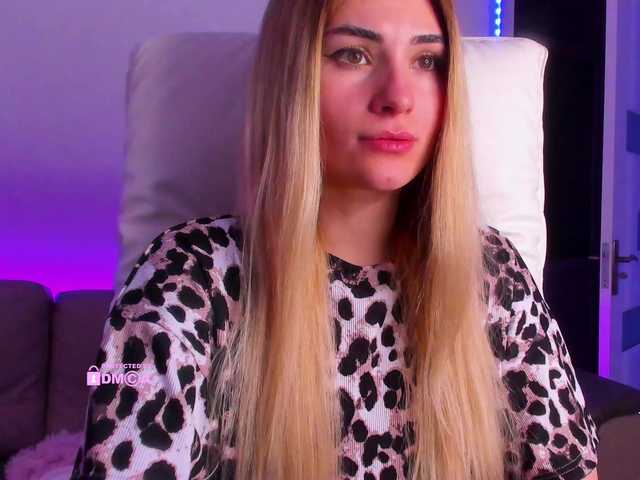 meow's BongaCams show and profile