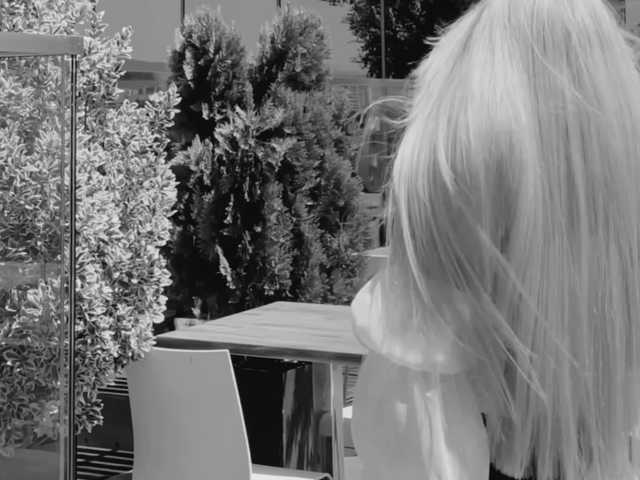 meow's BongaCams show and profile