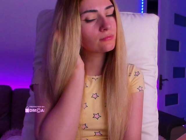 meow's BongaCams show and profile