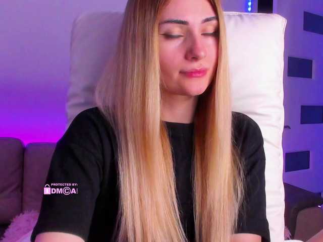 meow's BongaCams show and profile