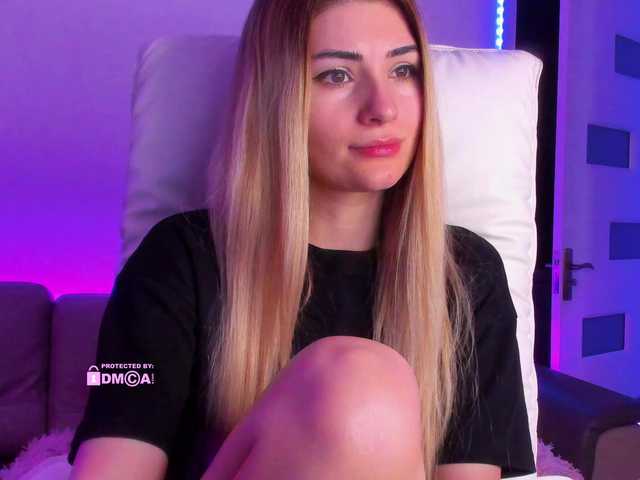 meow's BongaCams show and profile