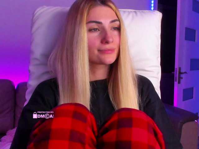 meow's BongaCams show and profile