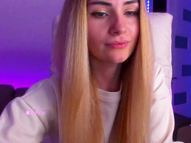 meow's BongaCams show and profile