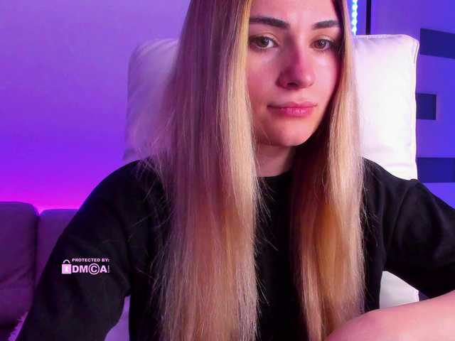 meow's BongaCams show and profile