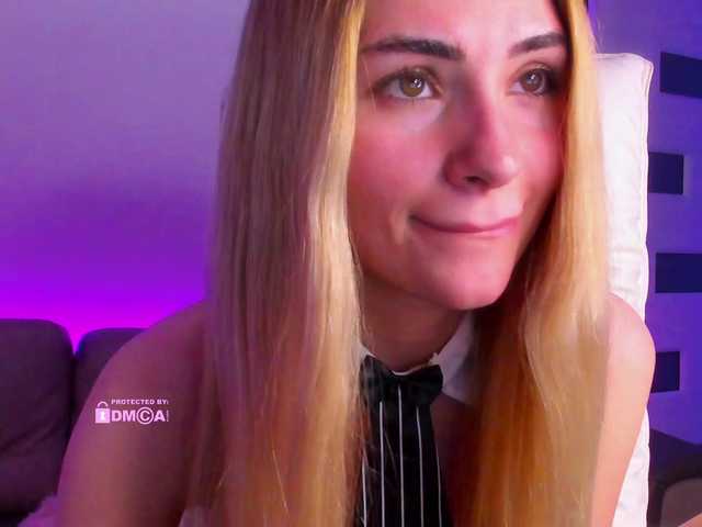 meow's BongaCams show and profile