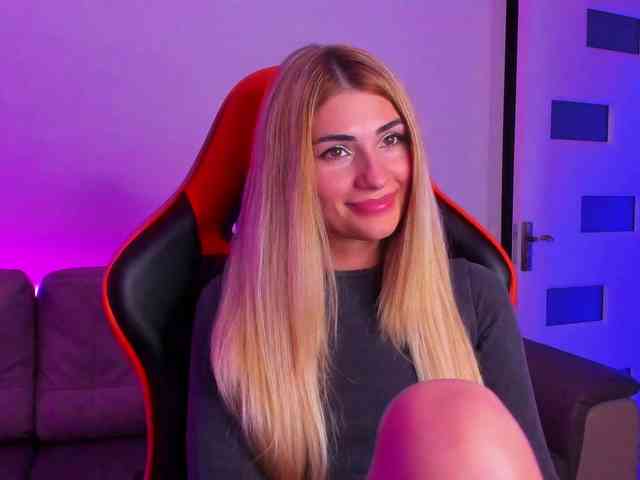 striptease chat room Meow