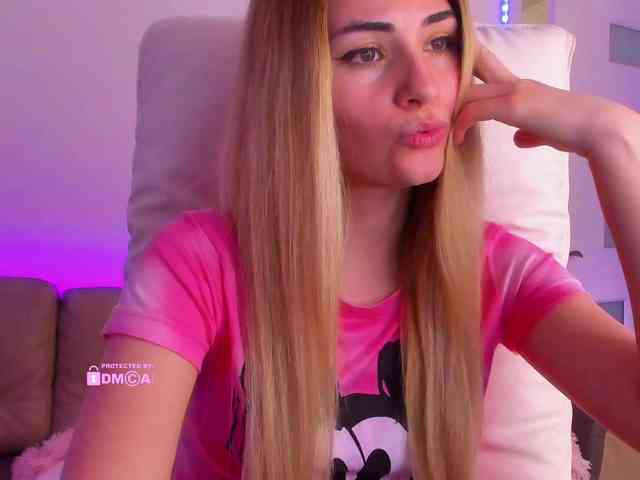 meow Live Webcam on BongaCams