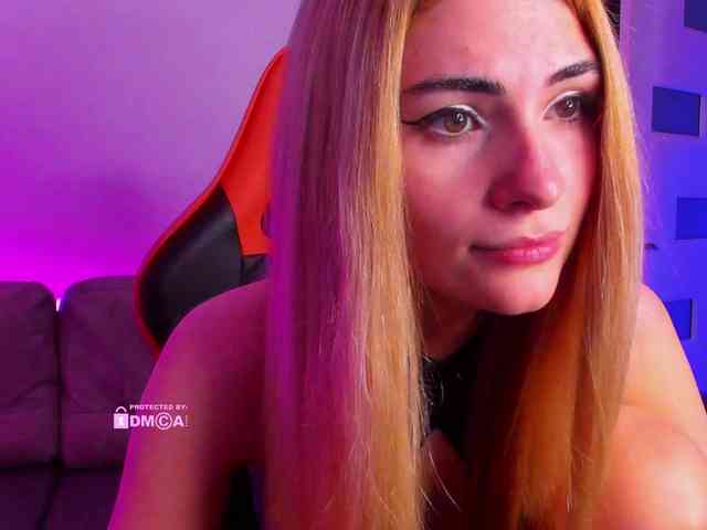 meow Live Webcam on BongaCams