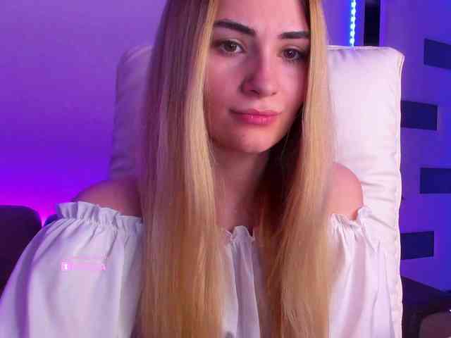 meow Live Webcam on BongaCams