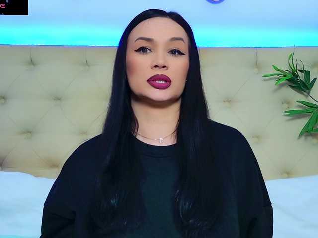 DaliyaArabian — Follow my curves, kiss my body 