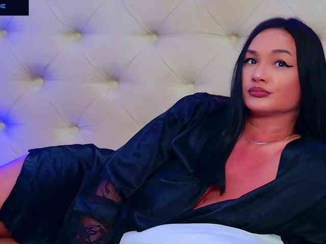 naked livechat DaliyaArabian