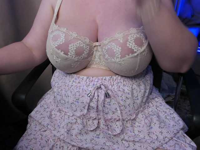 MiniCooperXXX's BongaCams show and profile