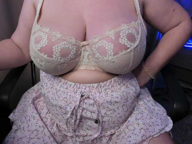 MiniCooperXXX's BongaCams show and profile