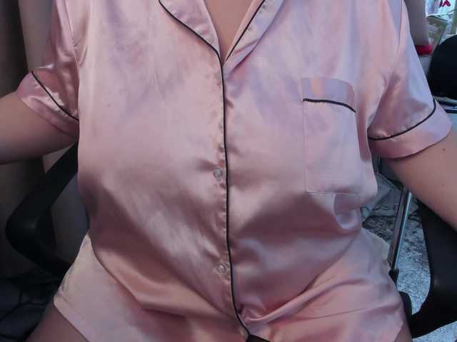 MiniCooperXXX — If you want to be closer to my hairy pussy, start with tokens! 