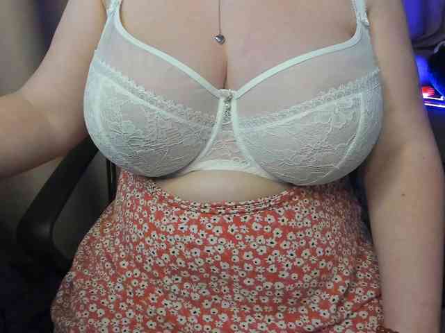 MiniCooperXXX Live Webcam on BongaCams