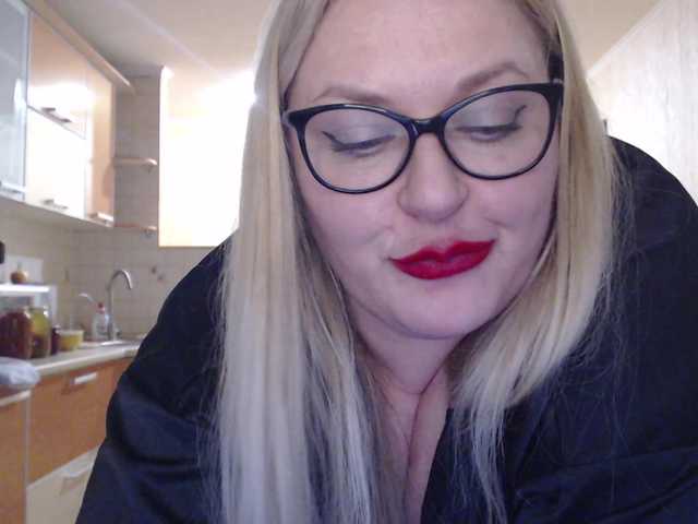 WifeyNusha's BongaCams show and profile