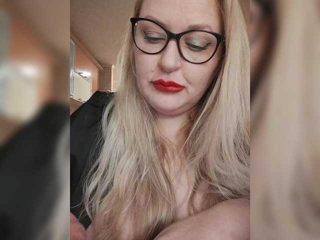 wifeynusha cam belle