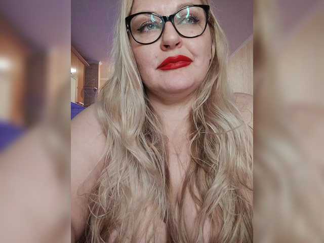  WifeyNusha chat room