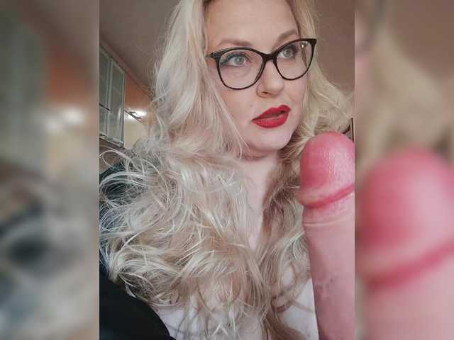 uzpron WifeyNusha