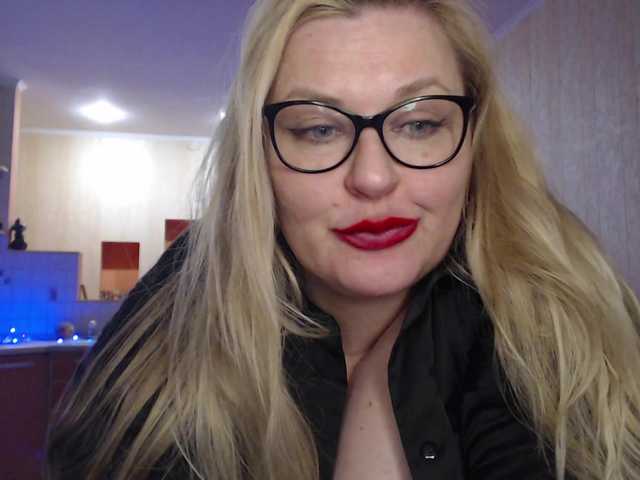 WifeyNusha — Hi, Guys!  Lovense works after 2, high vibration 33, 22, 222. welcome to my hot private