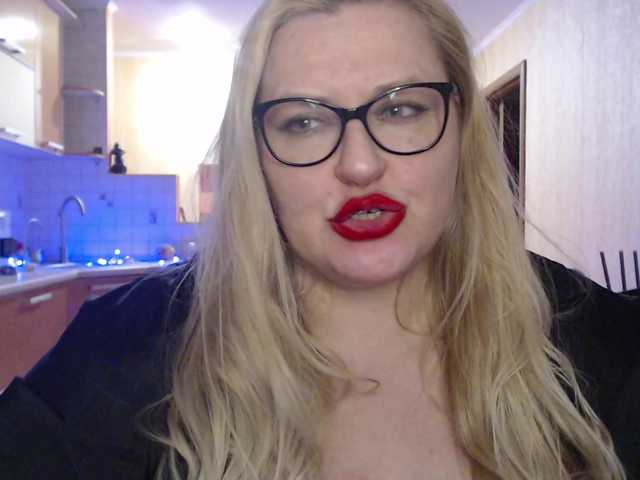 WifeyNusha's BongaCams show and profile