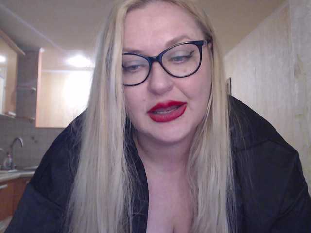 WifeyNusha's BongaCams show and profile