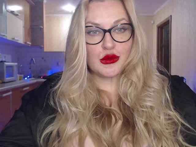 Pretty_NYUSHA webcam