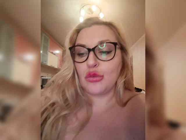 Pretty_NYUSHA webcam