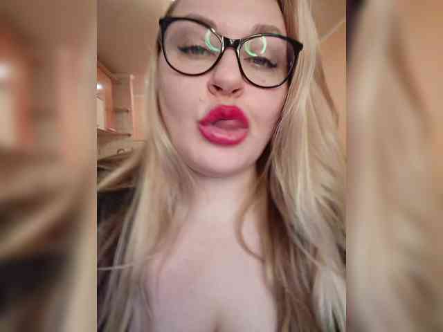 Pretty_NYUSHA webcam