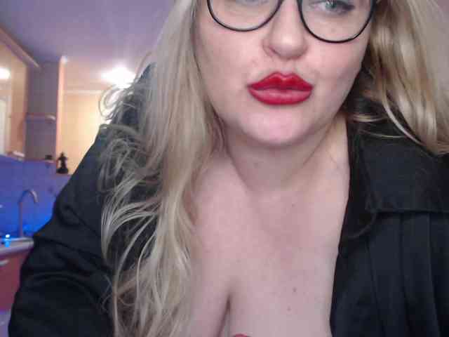 Pretty_NYUSHA webcam