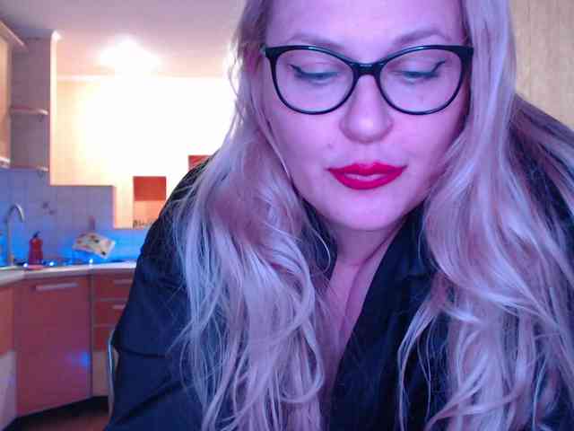 LoveSexNusha webcam