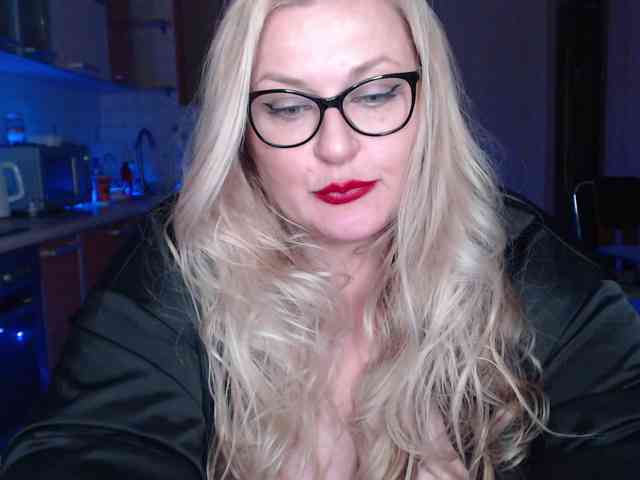 LoveSexNusha webcam
