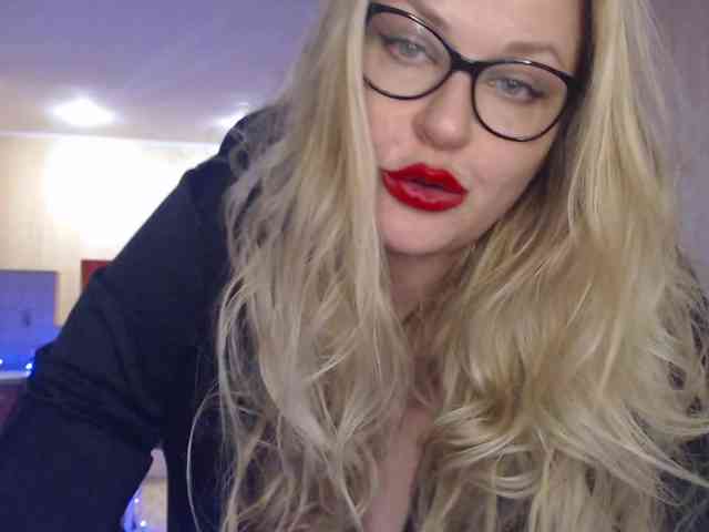 Pretty_NYUSHA webcam