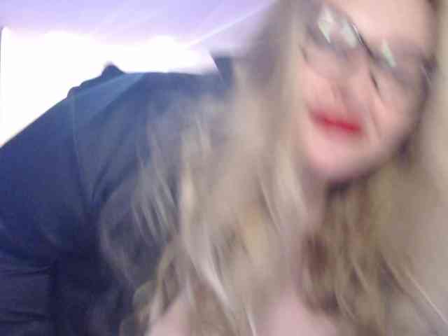 Pretty_NYUSHA webcam