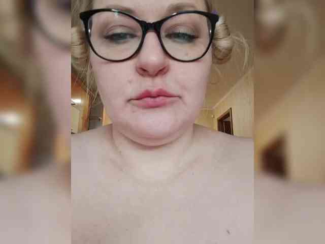 Pretty_NYUSHA webcam