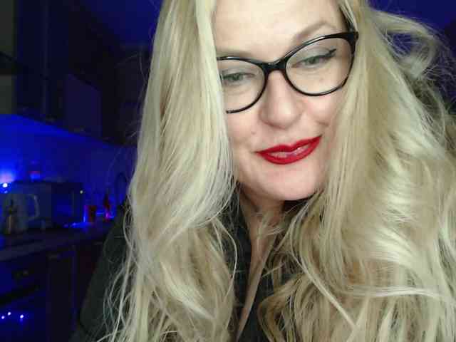 LoveSexNusha webcam