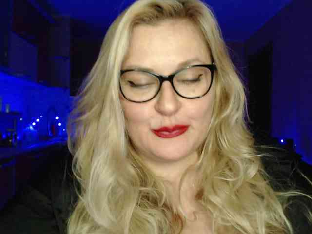 Pretty_NYUSHA webcam