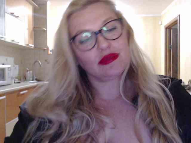 NushaMilf webcam