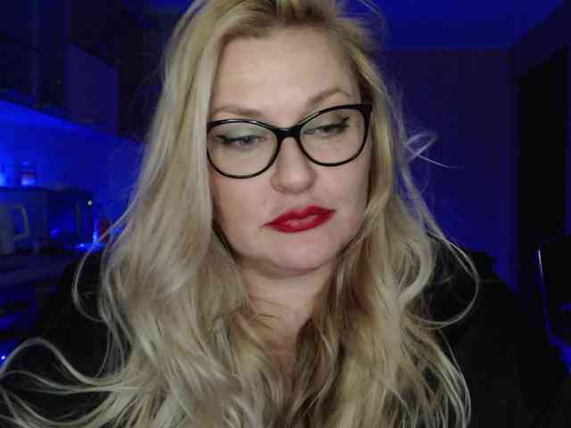 LoveSexNusha webcam